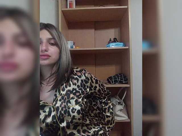 Sonyagasay live cam on BongaCams
