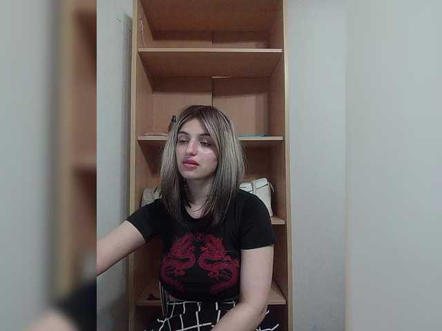 Sonyagasay live cam on BongaCams