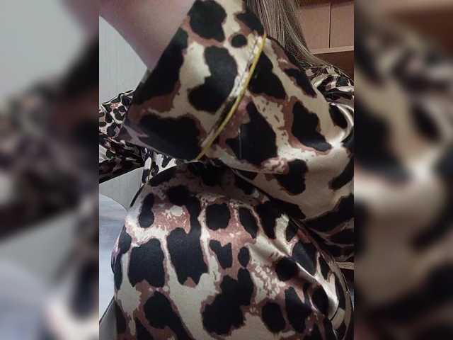 Sonyagasay live cam on BongaCams