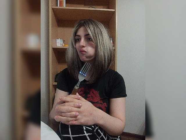 Sonyagasay live cam on BongaCams