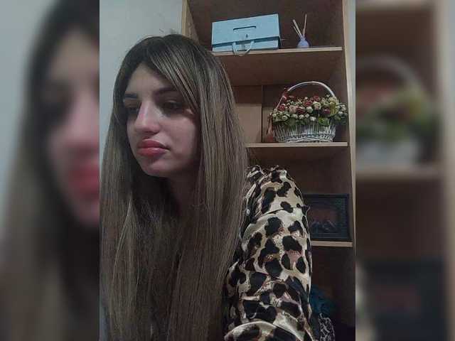 Sonyagasay live cam on BongaCams