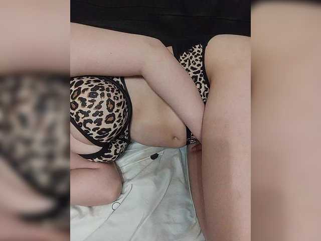 Sonyagasay live cam on BongaCams