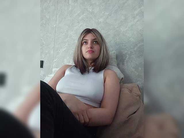 Sonyagasay live cam on BongaCams