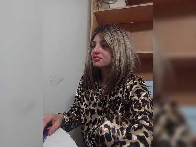 Sonyagasay live cam on BongaCams