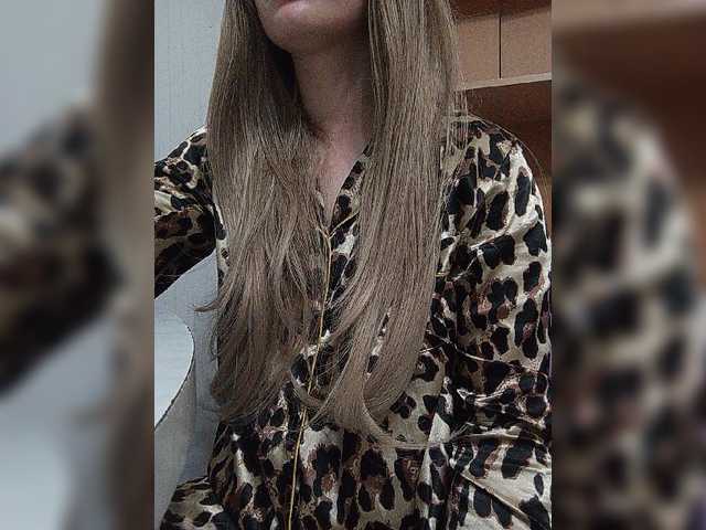 Sonyagasay live cam on BongaCams