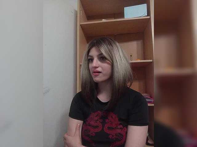 Sonyagasay live cam on BongaCams