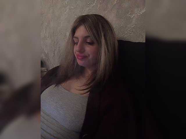 Sonyagasay live cam on BongaCams