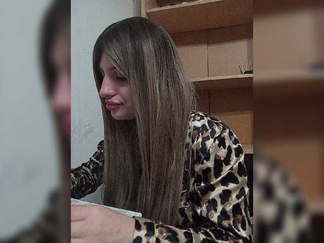 Sonyagasay live cam on BongaCams