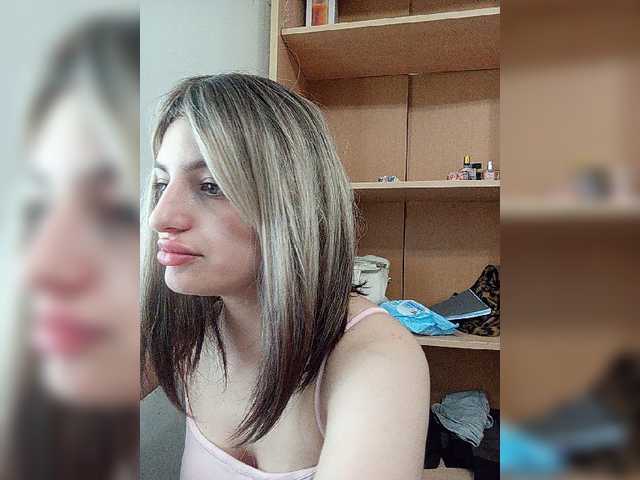 Sonyagasay live cam on BongaCams
