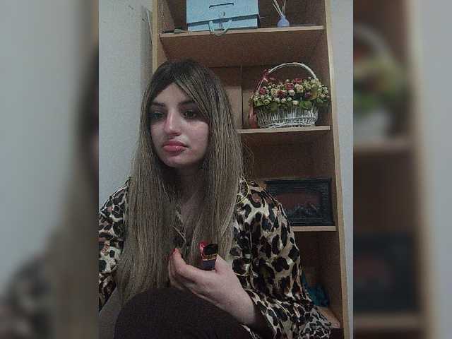Sonyagasay live cam on BongaCams
