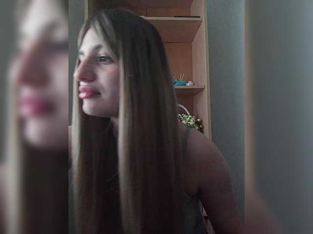 Sonyagasay live cam on BongaCams