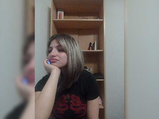 Sonyagasay live cam on BongaCams