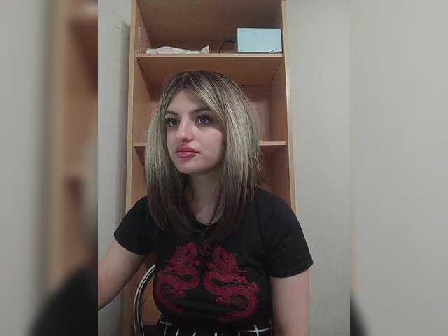 Sonyagasay live cam on BongaCams