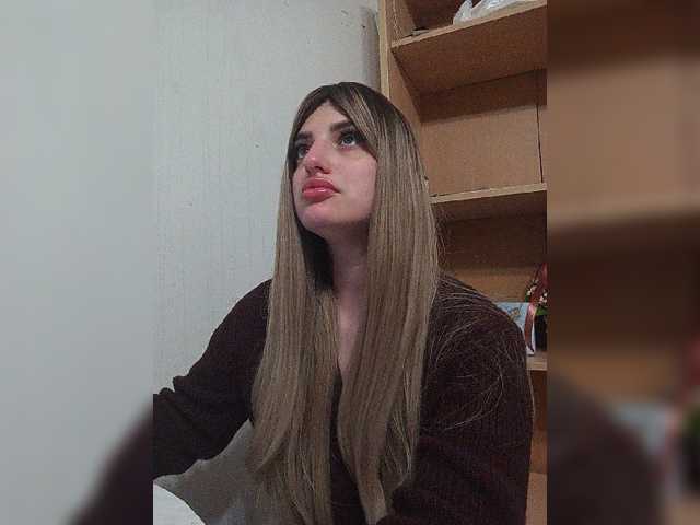 Sonyagasay live cam on BongaCams