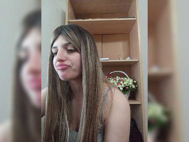 Sonyagasay live cam on BongaCams