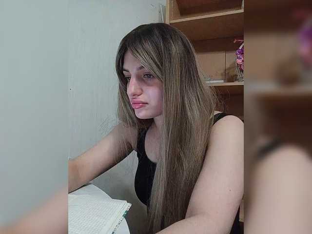 Sonyagasay live cam on BongaCams