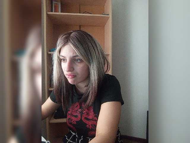 Sonyagasay live cam on BongaCams