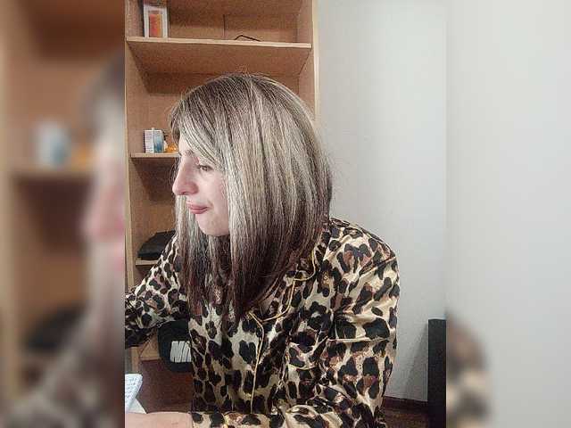 Sonyagasay live cam on BongaCams