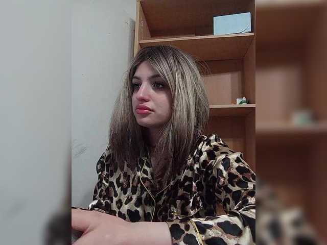 Sonyagasay live cam on BongaCams