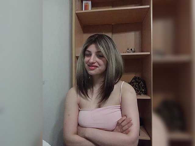 Sonyagasay live cam on BongaCams