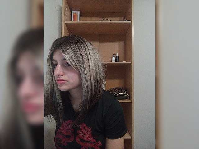 Sonyagasay live cam on BongaCams