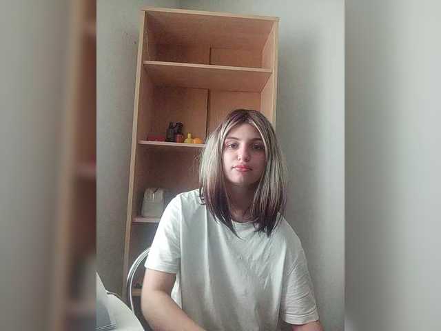 Sonyagasay live cam on BongaCams