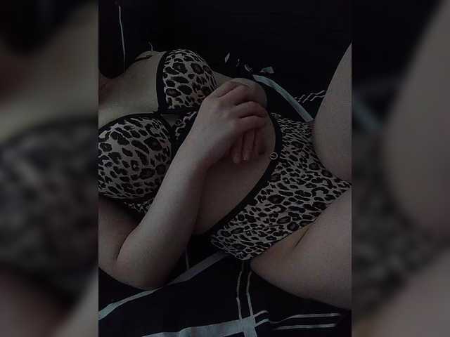 Sonyagasay live cam on BongaCams