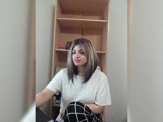 Sonyagasay live cam on BongaCams