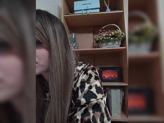 Sonyagasay live cam on BongaCams