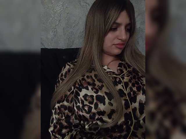 Sonyagasay live cam on BongaCams