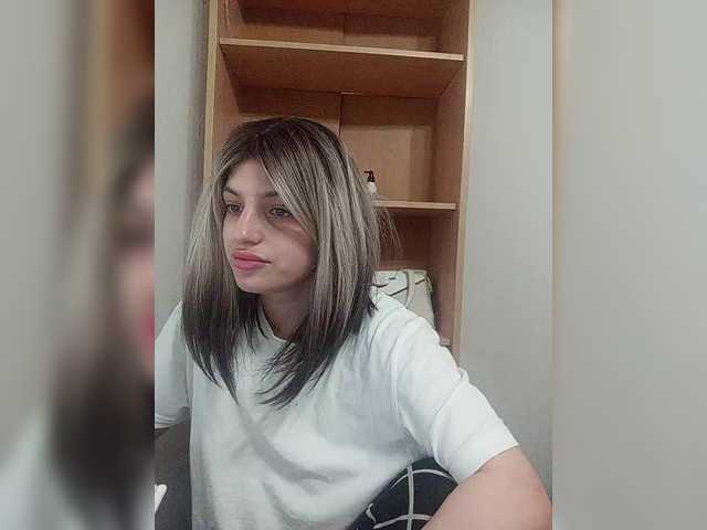 Sonyagasay live cam on BongaCams