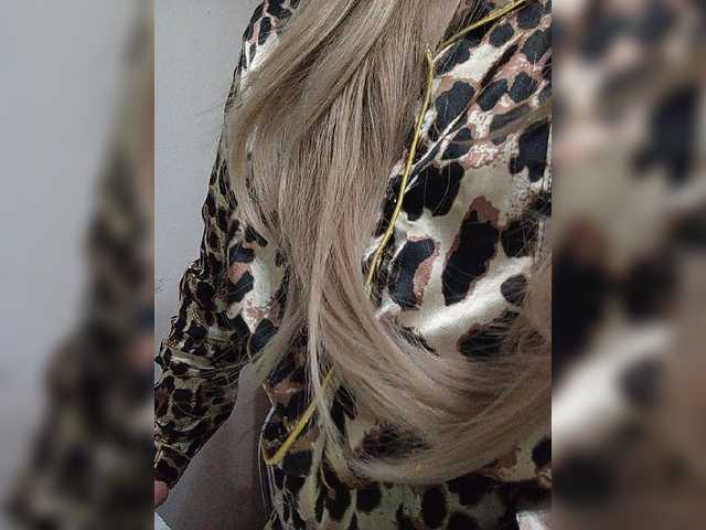 Sonyagasay live cam on BongaCams
