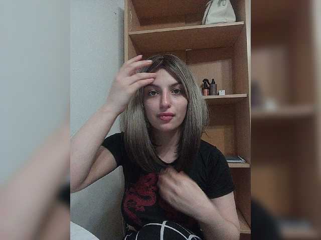 Sonyagasay live cam on BongaCams