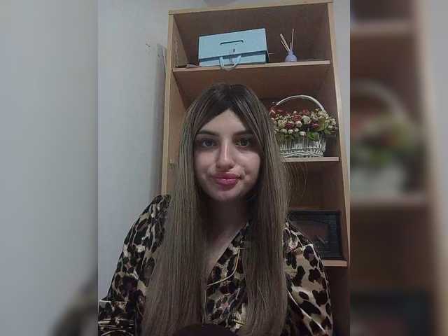 Sonyagasay live cam on BongaCams