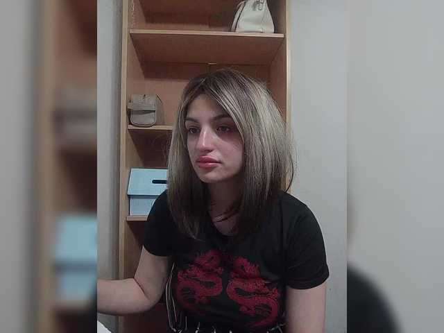 Sonyagasay live cam on BongaCams