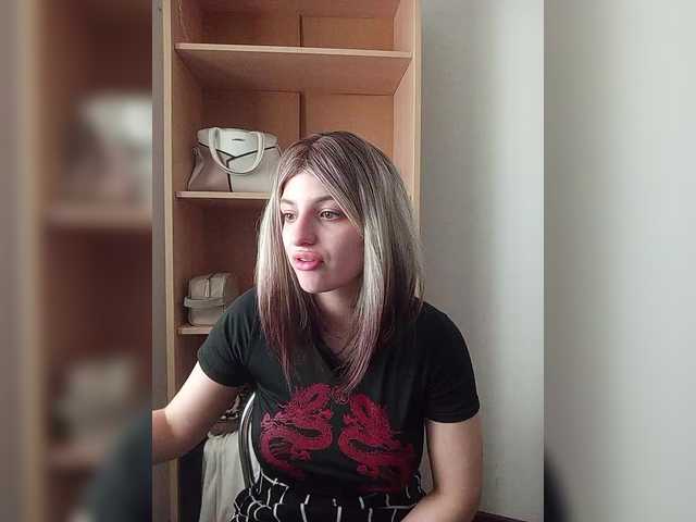 Sonyagasay live cam on BongaCams