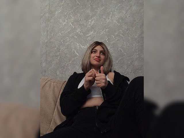 Sonyagasay live cam on BongaCams