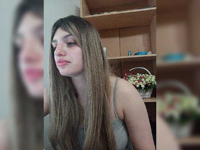 Sonyagasay live cam on BongaCams