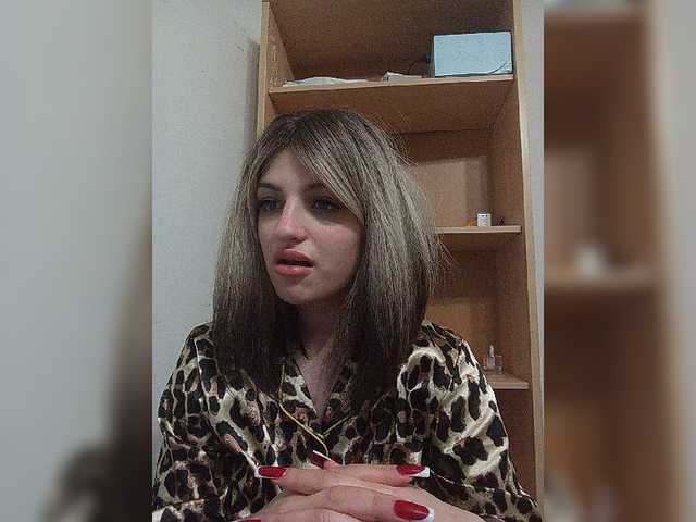 Sonyagasay live cam on BongaCams