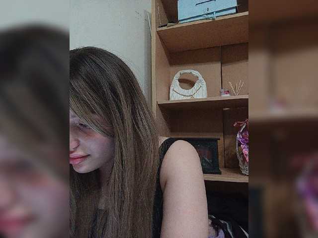 Sonyagasay live cam on BongaCams