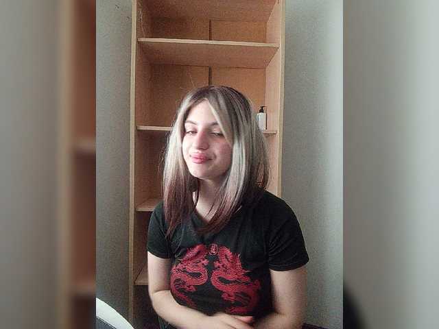 Sonyagasay live cam on BongaCams