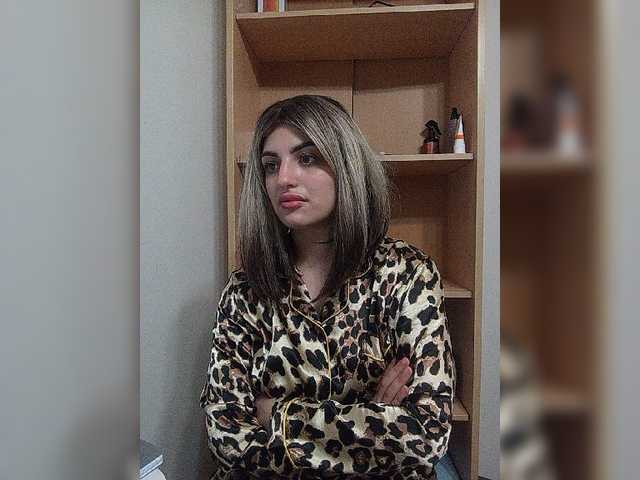 Sonyagasay live cam on BongaCams