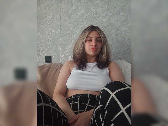 Sonyagasay live cam on BongaCams