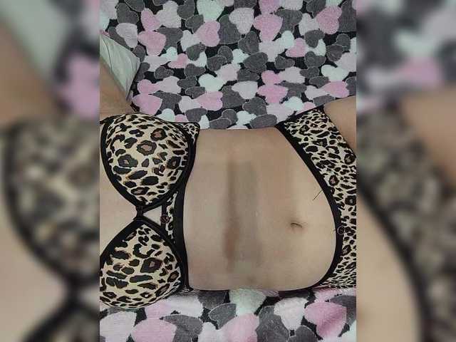 Sonyagasay live cam on BongaCams