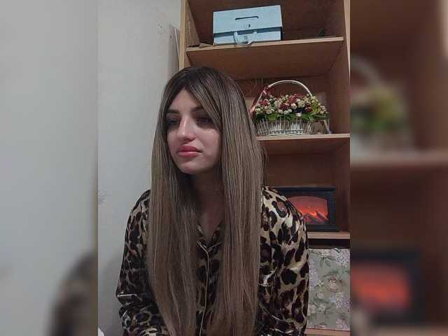 Sonyagasay live cam on BongaCams