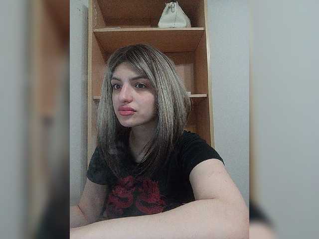 Sonyagasay live cam on BongaCams