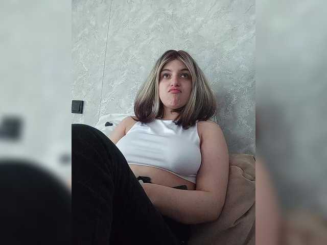 Sonyagasay live cam on BongaCams