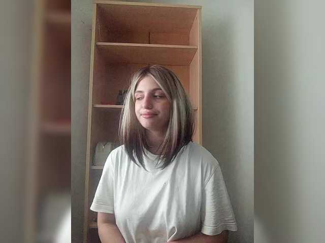 Sonyagasay live cam on BongaCams