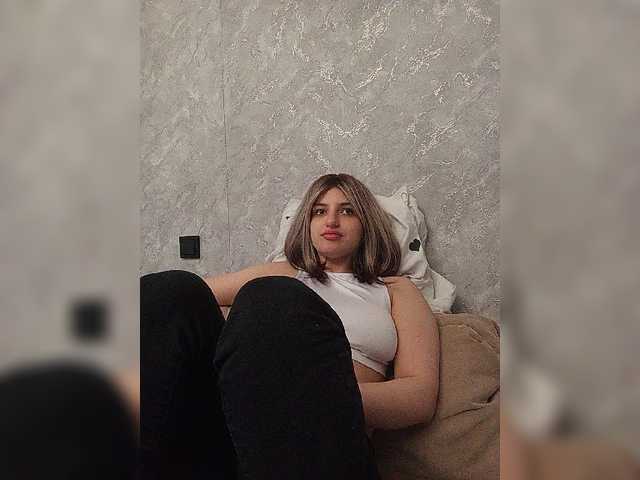 Sonyagasay live cam on BongaCams