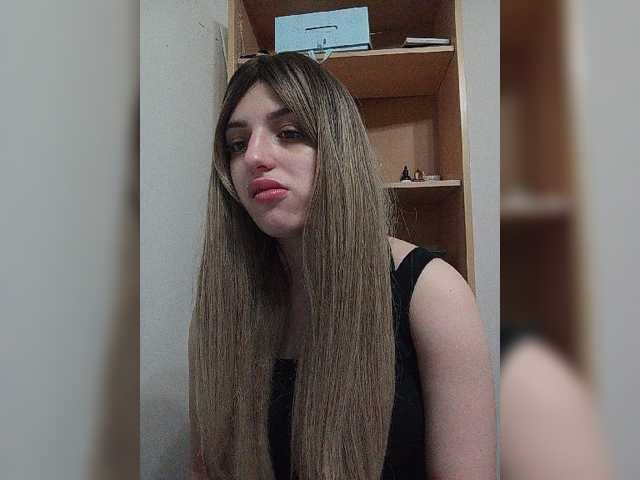 Sonyagasay live cam on BongaCams